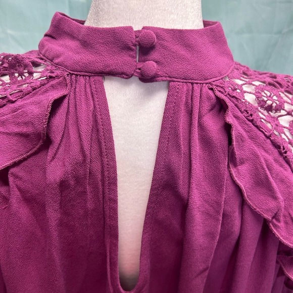 NWT Free People Little Bit Of Love pink Crochet Lace Open Shoulder Blouse Size S - Picture 4 of 10